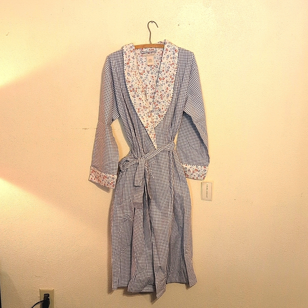Vtg NWT Laura Ashley Gingham Floral  100% Cotton Robe Blue Red Med UAE Pockets!